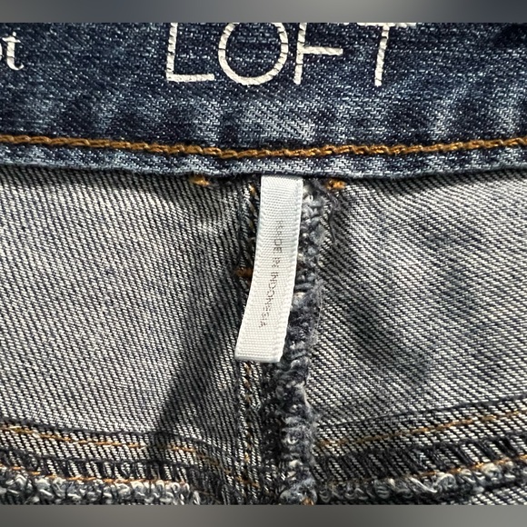 Loft SZ271 Size 4 mid-rise modern boot Jeans Women’s - Picture 4 of 4